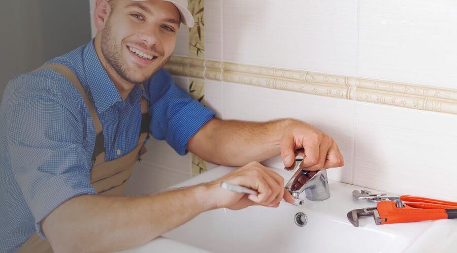 Local annual plumbing maintenance in Mound City, IL